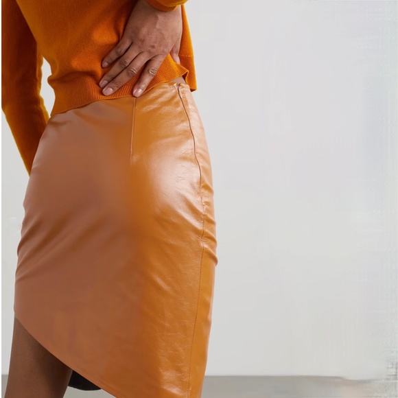 Zeynep Arcay Asymmetric Lambskin Mini Skirt in Ochre Sz US8 New With Tags - Picture 3 of 13
